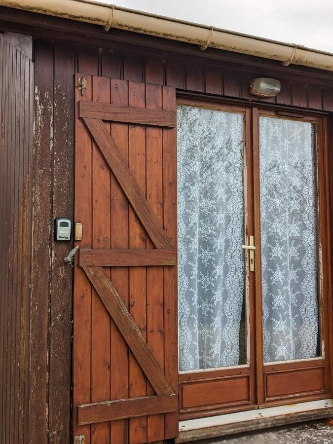 Au Petit Chalet D'Illiers Combray - Salle D'Eau Uniquement Exterior photo